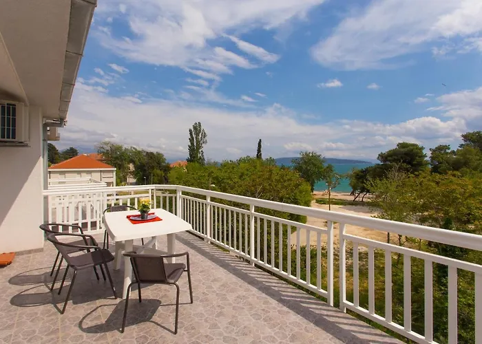 Marijana Апартаменты Каштела