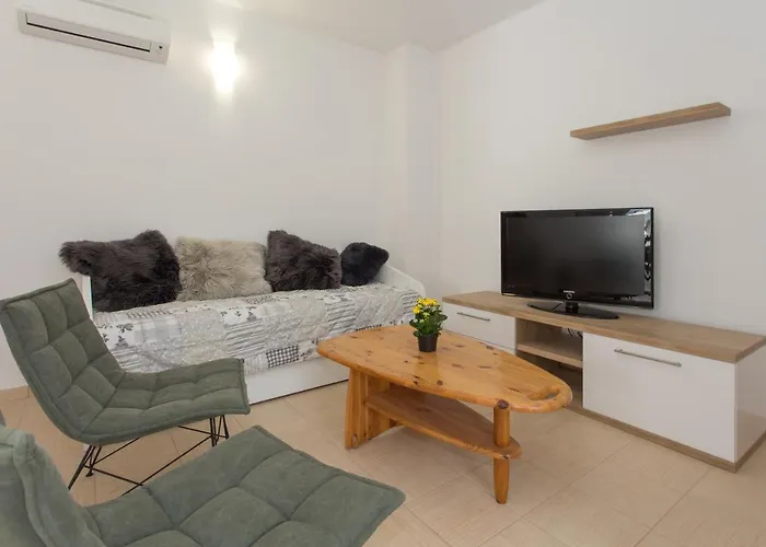 Marijana Апартаменты Каштела